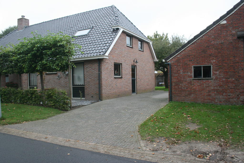 De Pompstee Rolde Bed & Breakfast Bagian luar foto